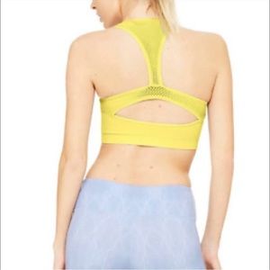 Alo Yoga Power Crop Racerback Bra - Size small in zest
